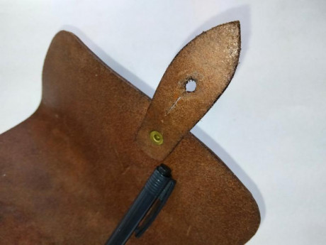 Hola, pongo este anuncio para ir quitandome fundas de pistola repetidas, tanto replicas como originales 131