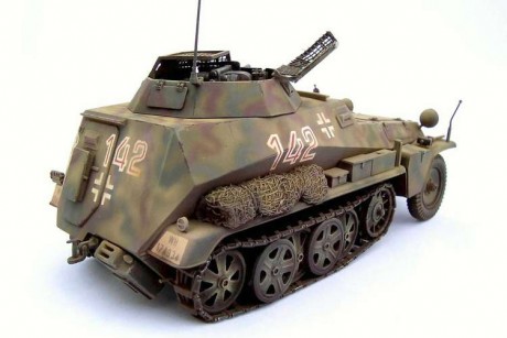 Abro este hilo ya que no puedo trasladar el de maquetas en conversación general, y porque pretendía dar 30