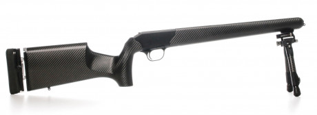 Me ha llamado la atención que en el Blaser R93 Profesional el número del rifle viene en una carcasa metálica 151