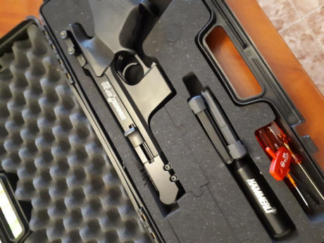 Recientemente he adquirido una pistola Hammerli SP20 calibre 22 de un compañero del foro la pistola está 02