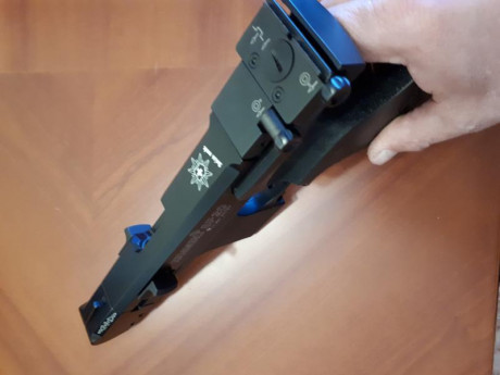 Recientemente he adquirido una pistola Hammerli SP20 calibre 22 de un compañero del foro la pistola está 00