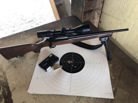 Vendo rifle Sabatti Rover 870 cañón corto con rosca en .308. 400€. Tiene algunas marcas de uso en madera 01