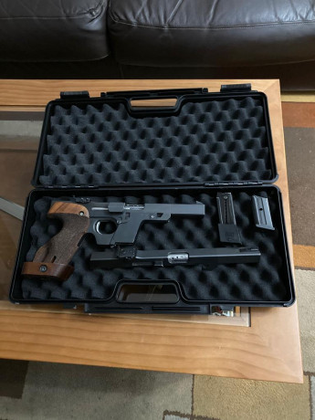Se vende Walther GSP del 32 con carro del 22
Un cargador para cada carro.

El arma se encuentra en buen 00