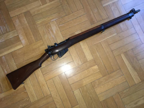 Fabricación canadiense, Long Branch de 1944.

El arma está en Burgos. PREFERIBLE entrega en mano.

Precio 02