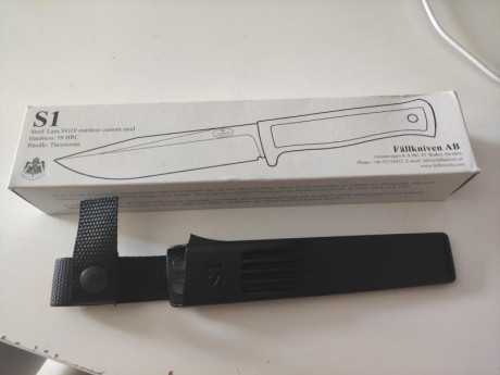 Vendo este Fallkniven S1, nuevo a estrenar, con funda de Zytel y caja.
Lo vendo por 150€.
Se podria valorar 00