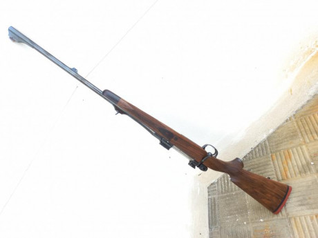 Vendo este rifle, en 375 h&h, es el Heym modelo Safari, precio 2.500 € , bases apel.
El precio nuevo, 02