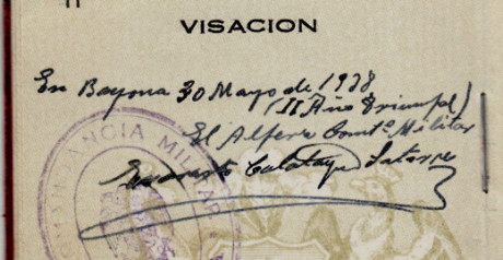  EN RECUERDO Y HOMENAJE A LOS QUE YA NO ESTÁN. 

Si pones en  GOOGLE   PASAPORTES EN LA MEMORIA  da igual 11