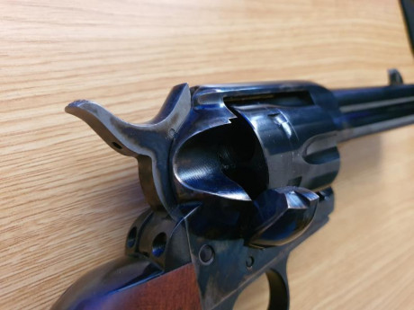 Se vende revolver del 45 LC, cañón de 5,5” 32