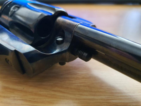 Se vende revolver del 45 LC, cañón de 5,5” 30