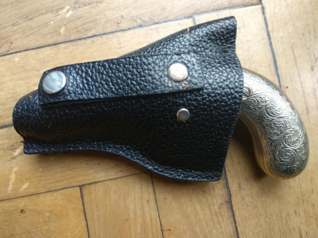 VENDO AVISPERO ASTRA CON FUNDA.
Perfecto estado.
Calibre .22. 6 recamaras. Dispara bolas del 5.5, proyectiles 00