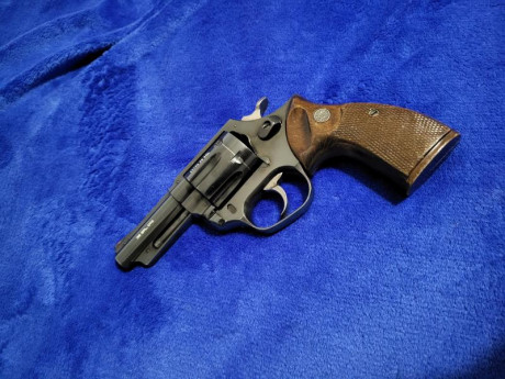Hola compañeros ppr no usar pongo ala venta este precioso revolver Astra Police 3 pulgadas 38sp
Precio 02