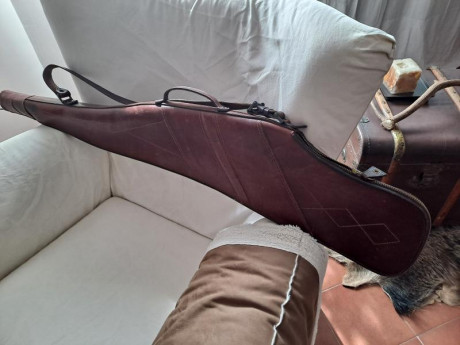 Buenos días, cambio está estupenda funda de cuero de ternera por dies , del 9.3 x 62, 6,5 creedmor.

Saludos. 01