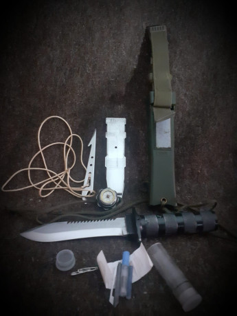 Un amigo vende este Aitor JKII de la primera tirada en perfecto estado.
Precio 110€ envio incluido 10