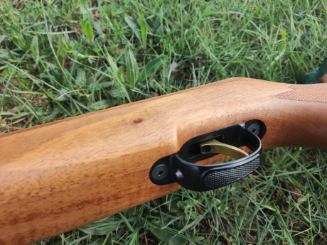 Vendo carabina Webley Tomahawk .22 de colección, prácticamente sin usar. Modelo original inglés. 

Precio; 22