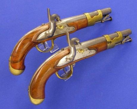 Voy a colocar unas fotos de un arma larga alemana de llave de mecha del siglo XVI. 170