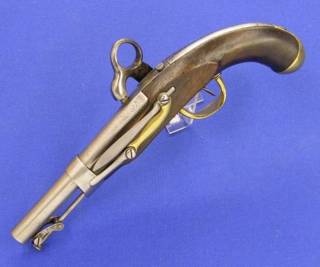 Voy a colocar unas fotos de un arma larga alemana de llave de mecha del siglo XVI. 32