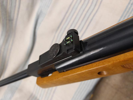 Vendo carabina Cometa Fenix 400 calibre 5,5. Era una Galaxy y se le ha puesto la culata premier de nogal. 21