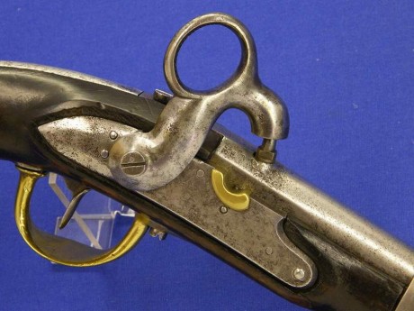 Voy a colocar unas fotos de un arma larga alemana de llave de mecha del siglo XVI. 50