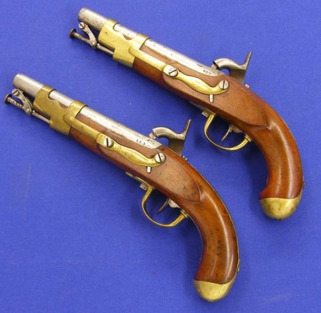 Voy a colocar unas fotos de un arma larga alemana de llave de mecha del siglo XVI. 62