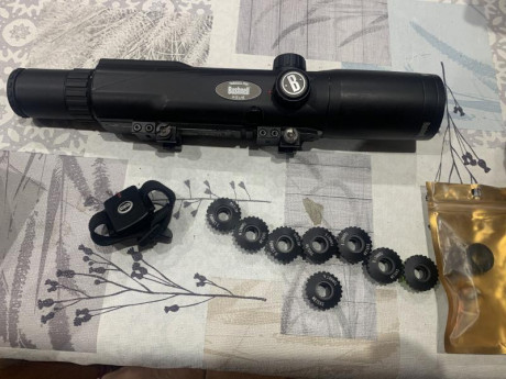 Visor con medidor integrado mide en yardas desconozco si se puede cambiar a metros monturas tipo warne 01