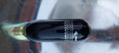 Hola, tengo 10 bombonas de Co2 Gamo de 74 Grs. por si le interesan a alguien. Las cambiaria por algo ... 00