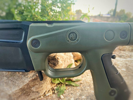 Buenos días,

Vendo chasis Accuracy international AX para Remington 700 short action.
Muy cuidada.
Precio 10