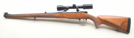 SE VENDE RIFLE DE CERROJO CZ 537  CAJA LARGA CAL. 30-06. PERFECTO ESTADO DE CONSERVACION; APENAS 10 DISPAROS.
Incluidas 00