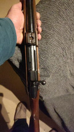 Buenas compañeros,

Un muy buen compañero del club me pide que ponga a la venta un rifle CZ 550 de calibre 01