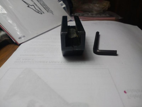 Hola, vendo contrapeso para Star FR Sport
Para pistola con cañón de 6".
Precio 35 euros incluido 00