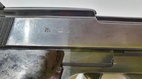 P-38 de 1.941 en estado de tiro, completa, con sus 2 cargadores y funda de la época.
Inscrita el Libro 00