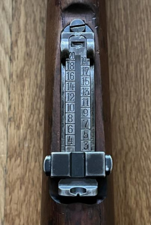 Vendo Mauser 7x57 Fabricado en BRNO para ejército Uruguayo. Tiene unos 100 años. Funciona bien. Guiado 20