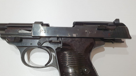 P-38 de 1.941 en estado de tiro, completa, con sus 2 cargadores y funda de la época.
Inscrita el Libro 142