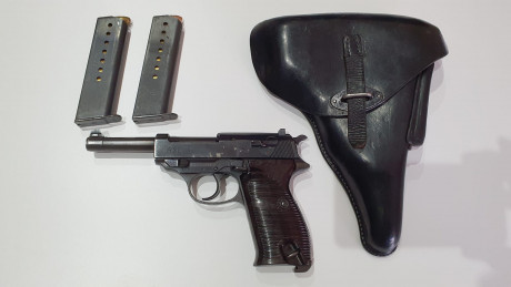 P-38 de 1.941 en estado de tiro, completa, con sus 2 cargadores y funda de la época.
Inscrita el Libro 140