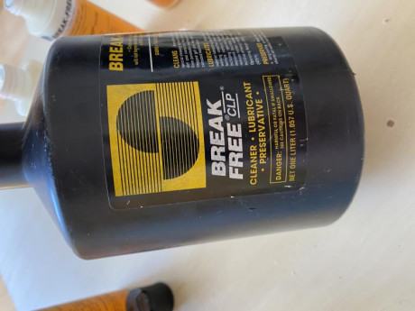 Aceite para armas Break Free CLP  
Limpia, lubrica y protege
Apto para todo tipo de superficies metálicas
Mil-Spec 10