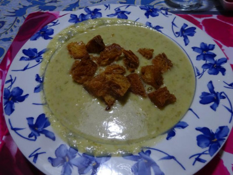 Hoy para comer acelgas hervidas y chuletón de vaca gallega vieja con seis semanas de maduración en cámara 22