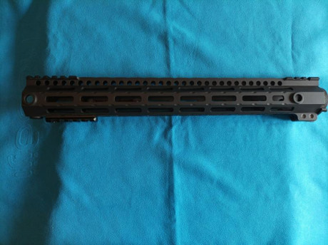 ¡¡VENDIDO!!
Buenas a todos.
Vendo Guardamanos Midwest Industries de 15 pulgadas.
Este es uno de los últimos 01