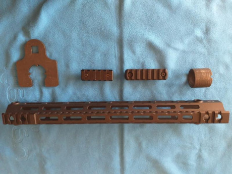 ¡¡VENDIDO!!
Buenas a todos.
Vendo Guardamanos Midwest Industries de 15 pulgadas.
Este es uno de los últimos 10