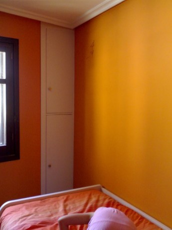hola a todos , me ha surgido una duda , los que disponen de un armero , en que lugar de la casa lo hubican 91