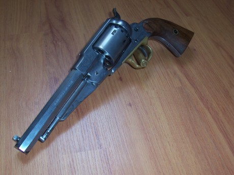 Hola a todos ¿que os parece el revolver 1862 Spiller & Burr del .36 de Pietta? ¿es un arma para hacer 171