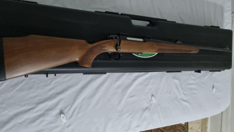 Hola vendo Rifle Sabatti rover  de cerrojo calibre 30.06 de madera con cañón con rosca del 2021 y carabina 00