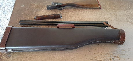 Un amigo vende esta paralela del calibre 12/70 con cañones de 70 cms, choque 3* en derecho y 1* en izquierdo. 41