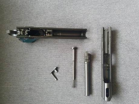 Vendo CZ Shadow 2. Nueva, comprada en abril en armeria Parriego. Habré tirado 3 cajas. Tiene cambiado 11