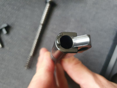 Vendo CZ Shadow 2. Nueva, comprada en abril en armeria Parriego. Habré tirado 3 cajas. Tiene cambiado 22