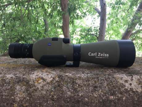 Se vende telescopio carl zeiss Diascope 85 T* FL 20 x 60 el telescopio esta perfecto , se vende sin trípode. 02
