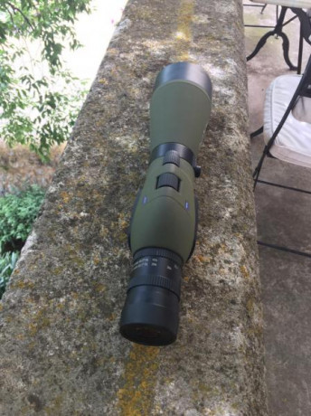 Se vende telescopio carl zeiss Diascope 85 T* FL 20 x 60 el telescopio esta perfecto , se vende sin trípode. 01