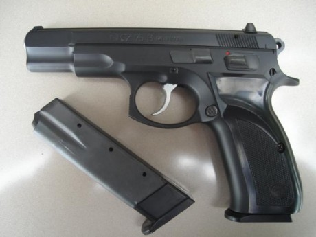 Hola. Tengo idea de iniciarme en IPSC, por lo que busco mi primera arma corta, peeeeero también la usaré 80