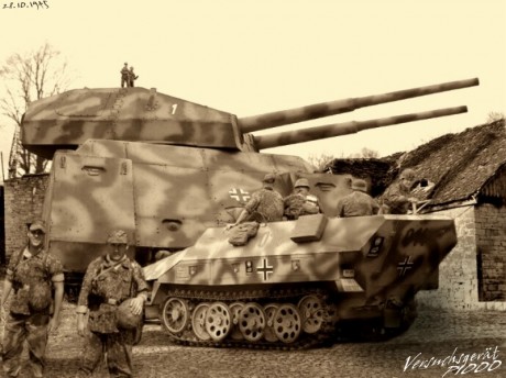 Abro este hilo ya que no puedo trasladar el de maquetas en conversación general, y porque pretendía dar 02