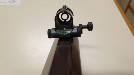 Vendo Sharps Billys .45-70 Lujo 32".

1.- Madera de nogal seleccionada.
2.- Cañón pavonado en color 21