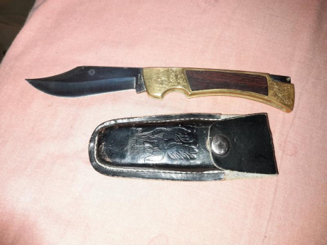 Vendo o cambio por cuchillo de caza del mismo valor que la navaja.80e
Es la grande de la serie dorada 20