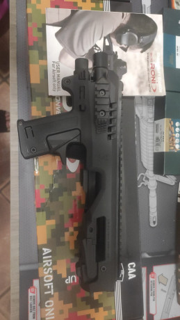 Vendo Ronin de CAA para Glock , le falta un trozo en la punta  como se ve en las fotos ( en la segunda 02